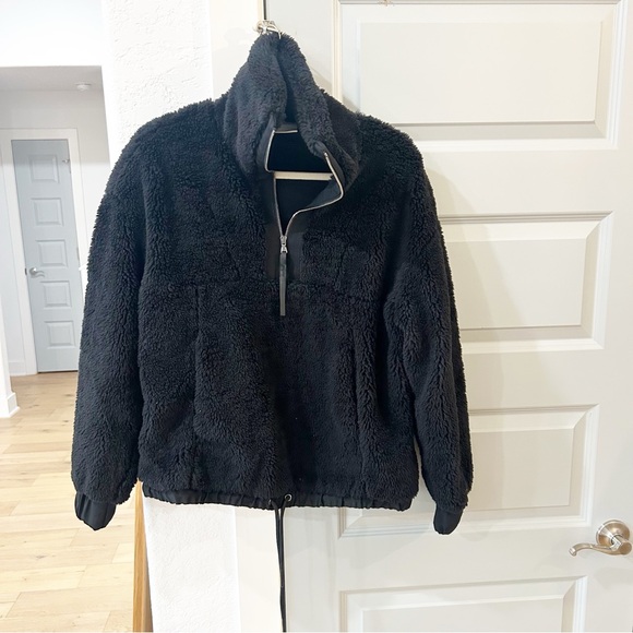 New Varley Appleton Half Zip Pullover Jacket Sherpa Fuzzy - Picture 4 of 7